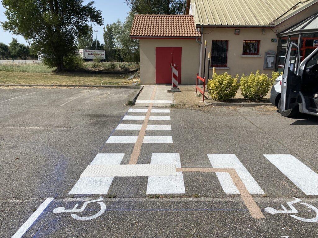 mise en accessibilité et marquage au sol drome ardeche