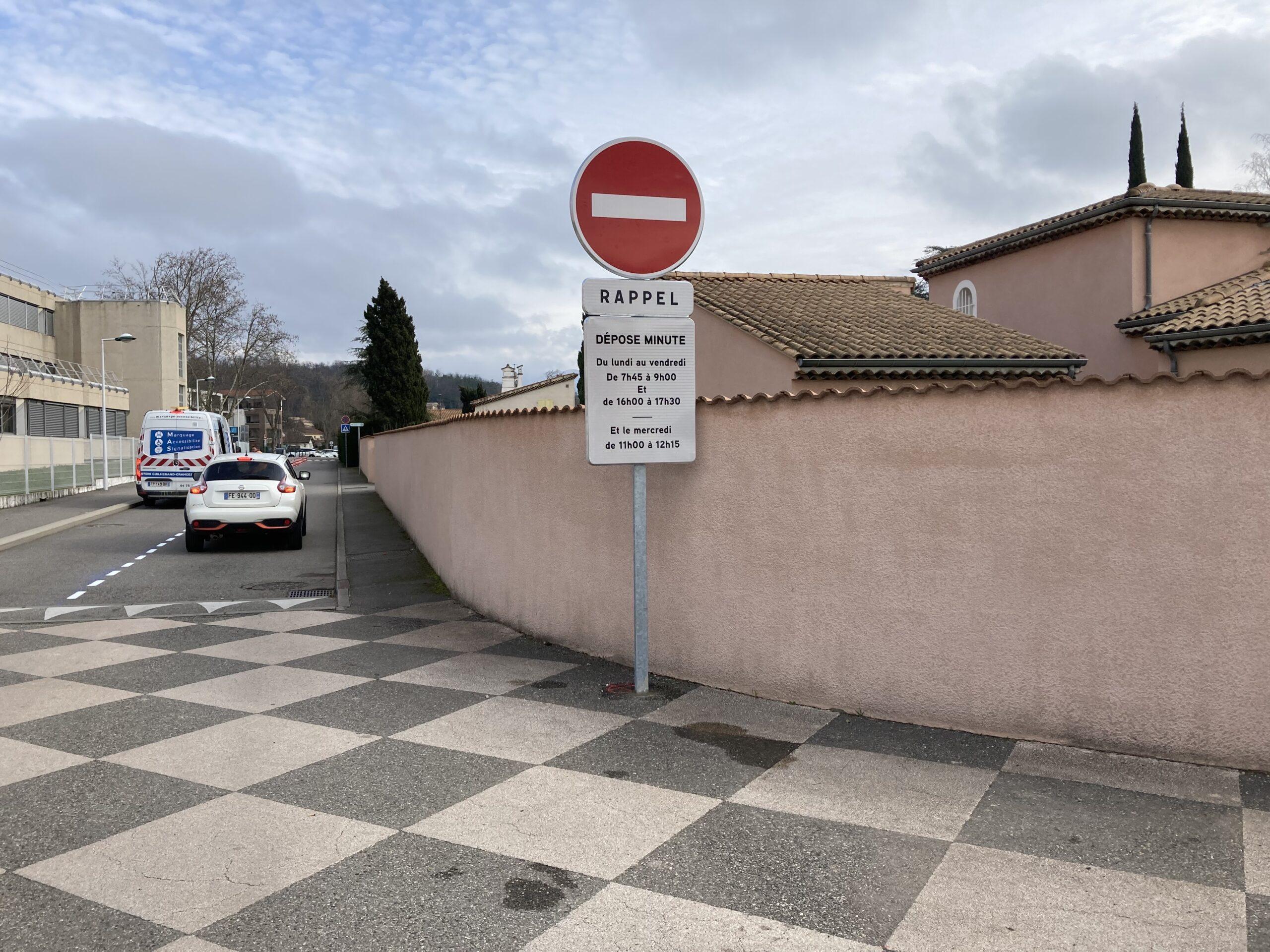 panneaux de signalisation