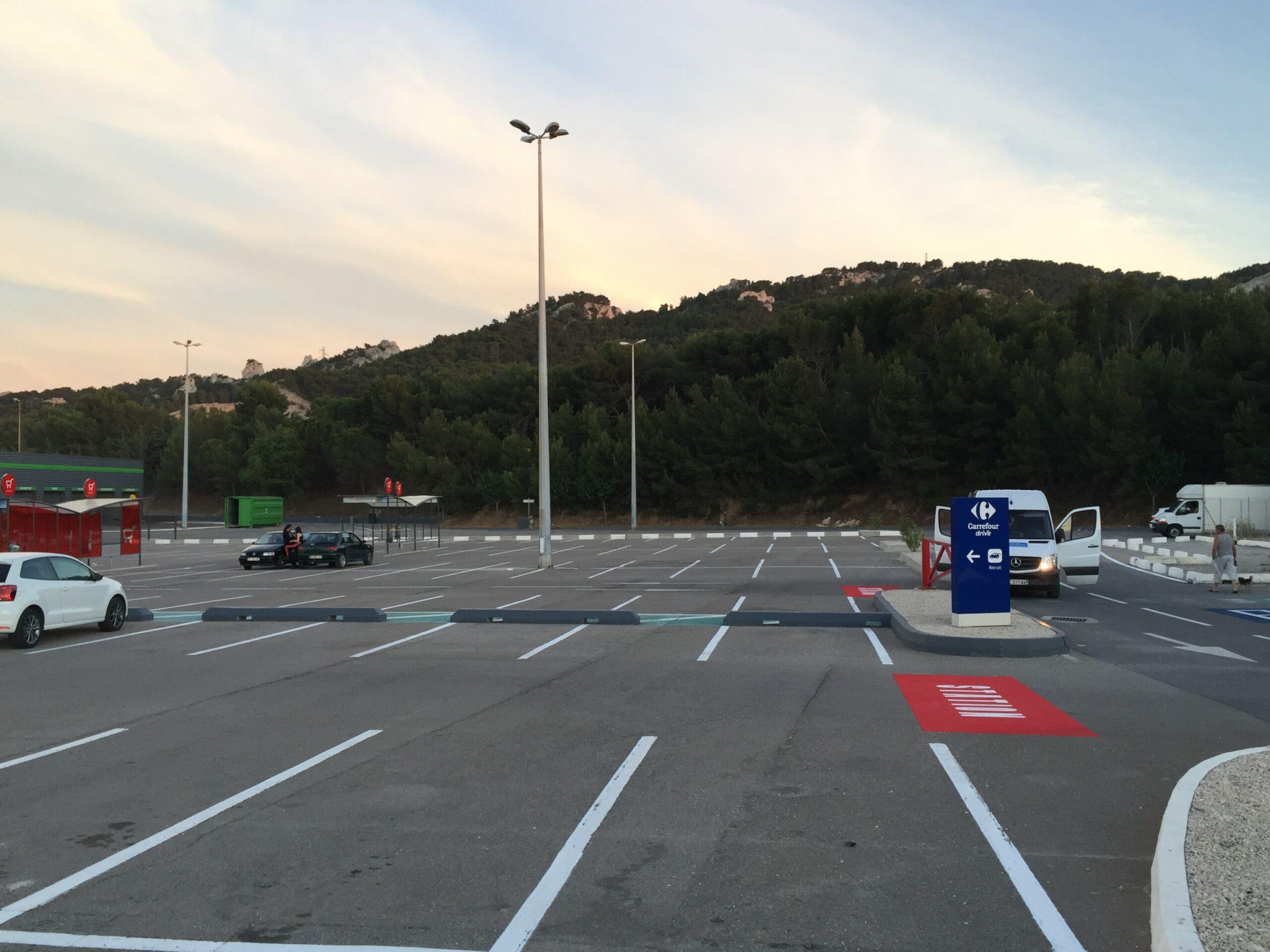marquage au sol parking Drôme Ardèche