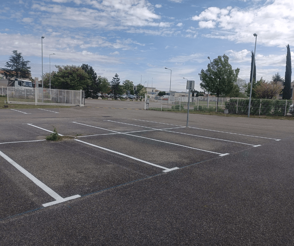 marquages pour un parking en Drôme et en Ardèche